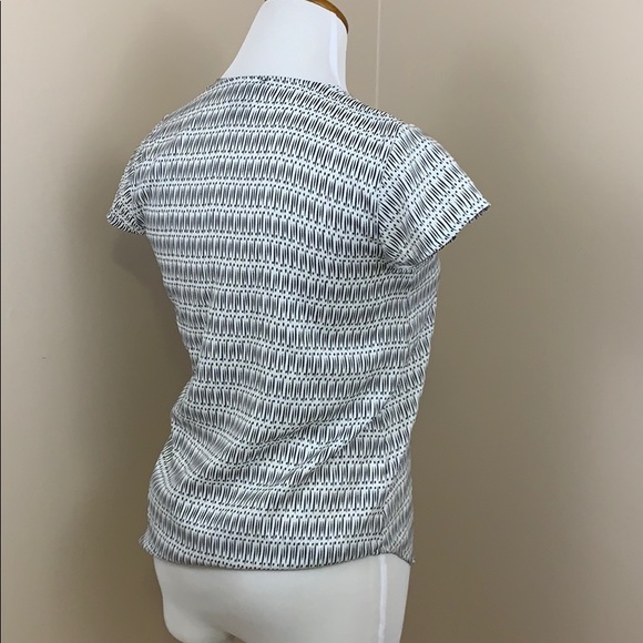 Ann Taylor black and white short sleeve shell XS - Picture 3 of 4